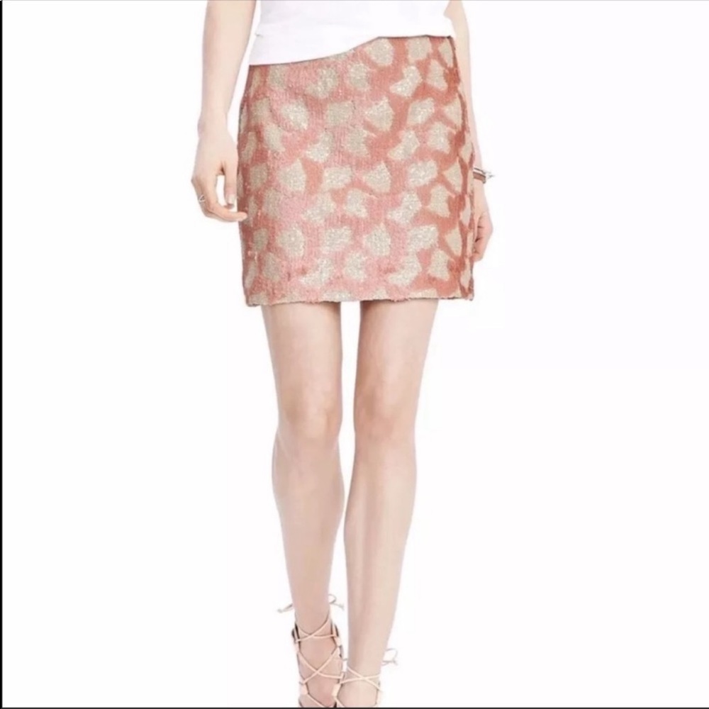 NWOT Banana Republic Sequin Pink/Cream Mini Skirt